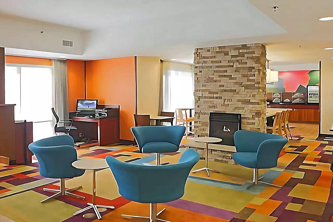 Comfort Inn & Suites Берея Экстерьер фото