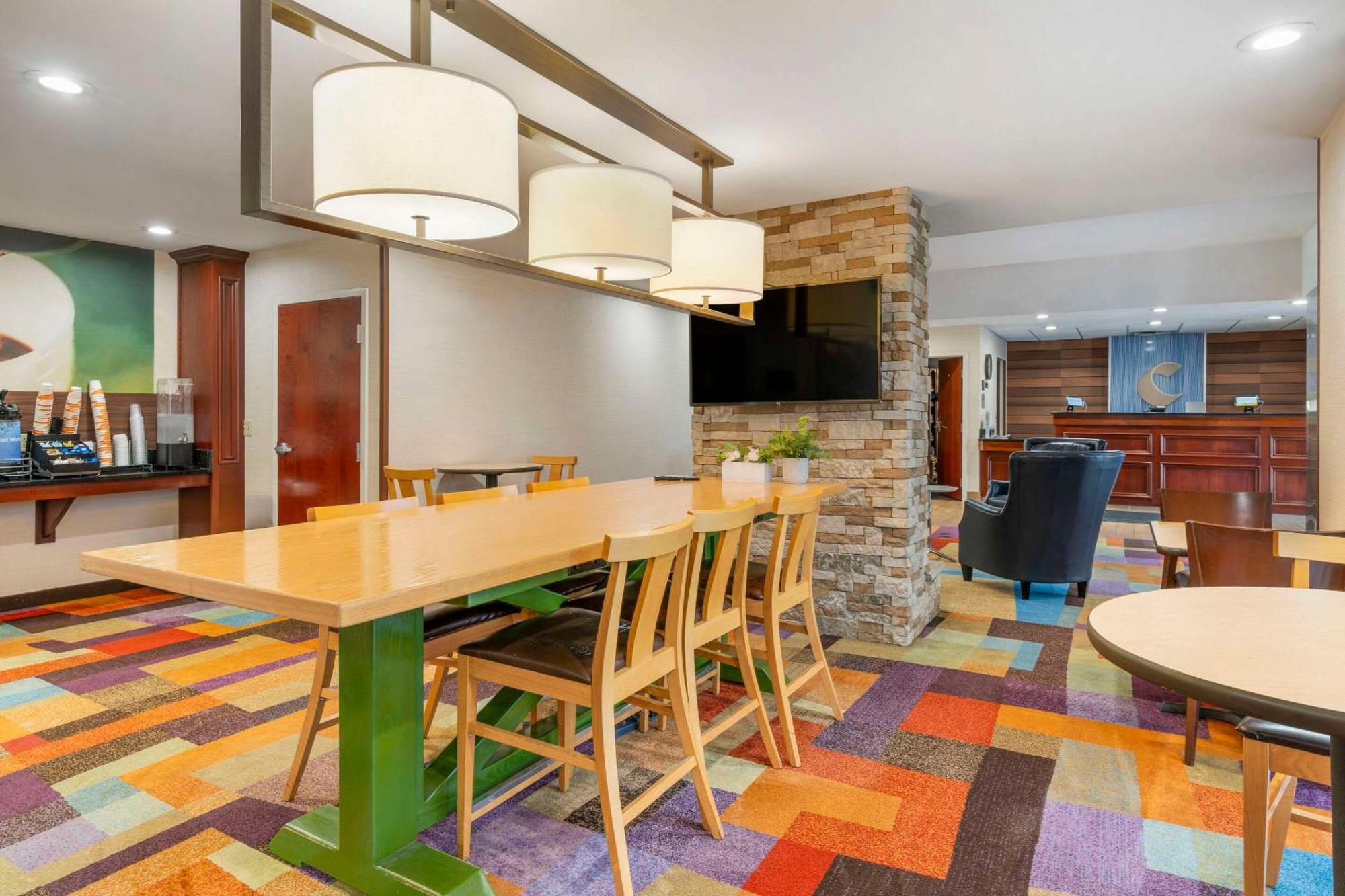 Comfort Inn & Suites Берея Экстерьер фото
