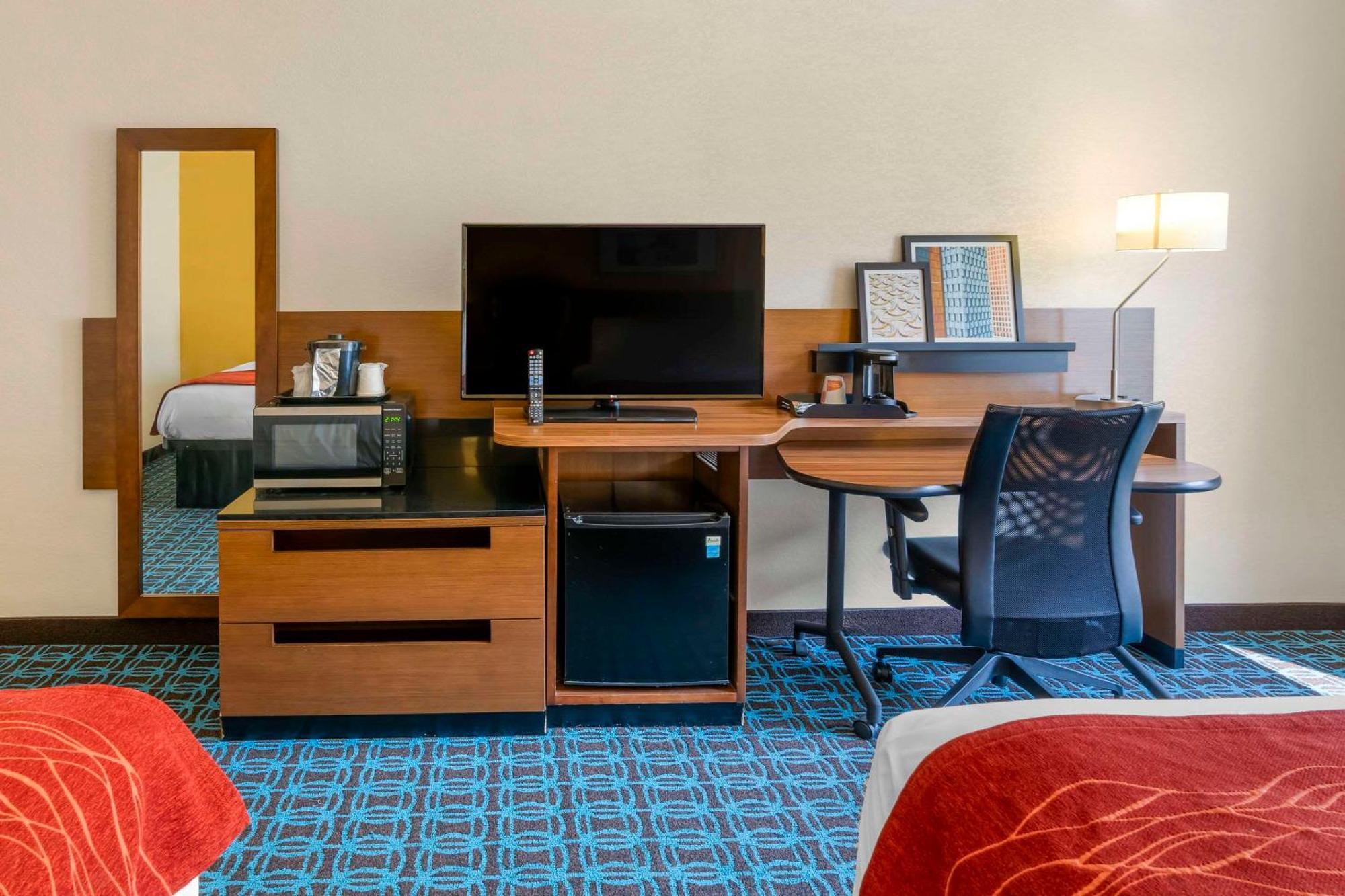Comfort Inn & Suites Берея Экстерьер фото