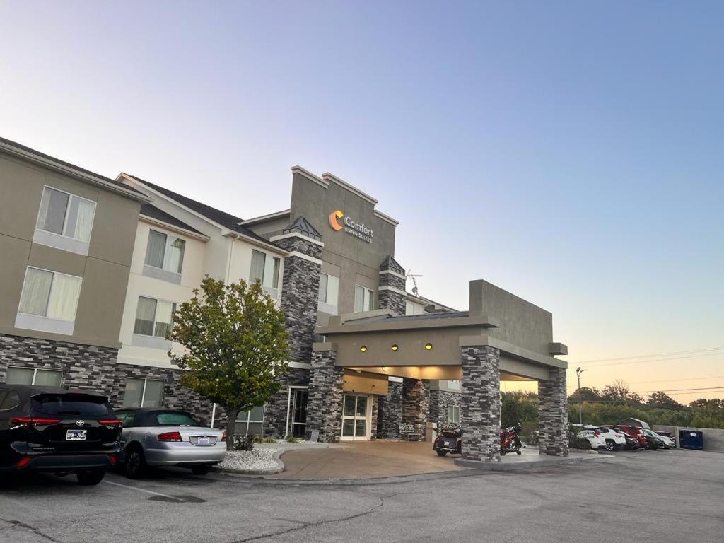 Comfort Inn & Suites Берея Экстерьер фото